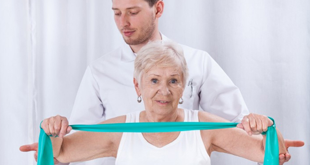 fisioterapia-em-idoso-em-casa-goiania
